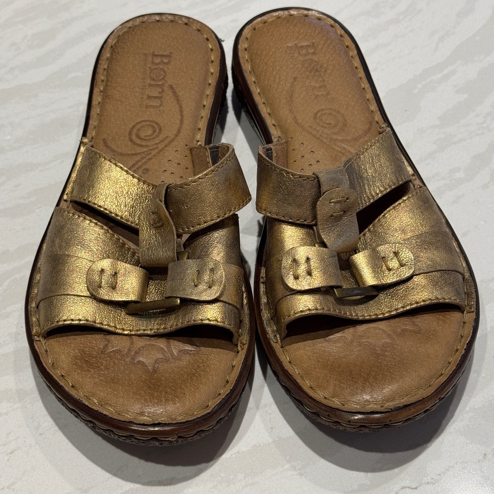 Born Women's Metallic Gold Sandals